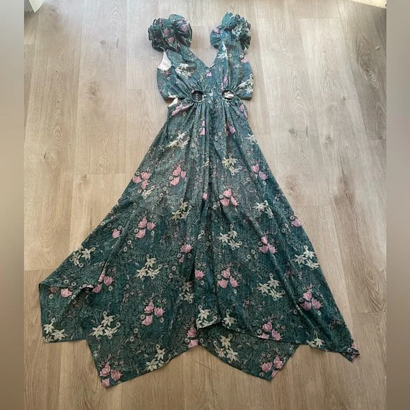 green emerald velvet dress Kenzie Maxi Dress Green main image 1